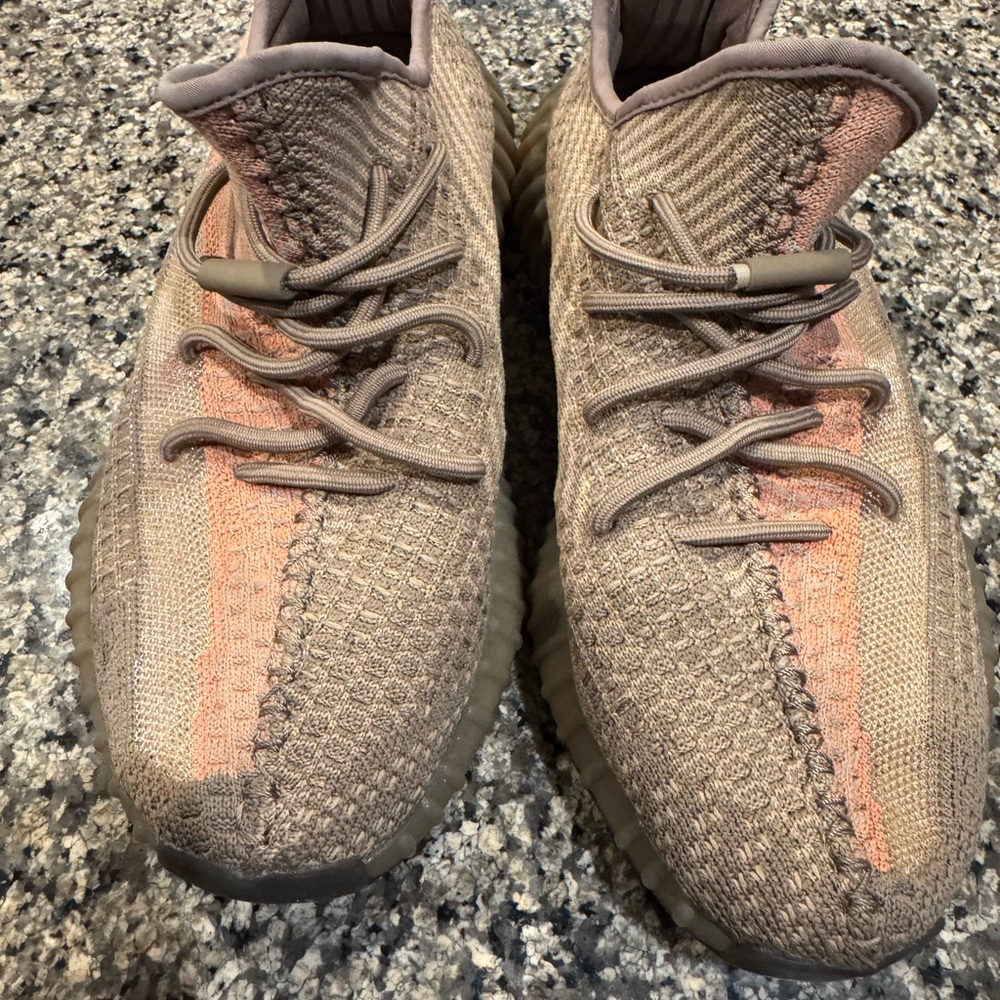 Adidas Yeezy Boost 350 V2 “Sand Taupe” FZ5240 - Mens 10.5 - Worn Twice
